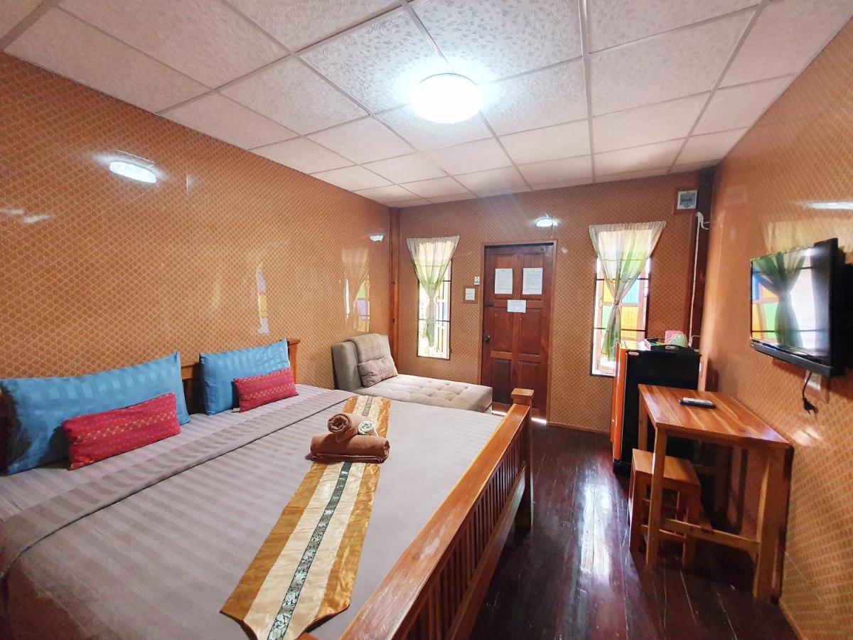 Rumah tetamu Ktt And Motorbike & Bicycle For Rents 2*