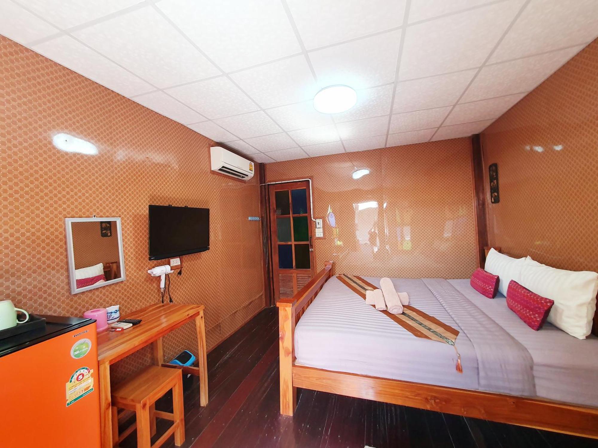 Rumah tetamu Ktt And Motorbike & Bicycle For Rents Sukhothai
